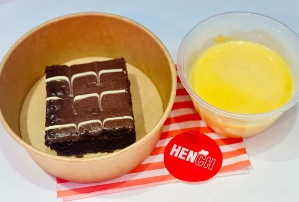 Choc Sponge wth custard